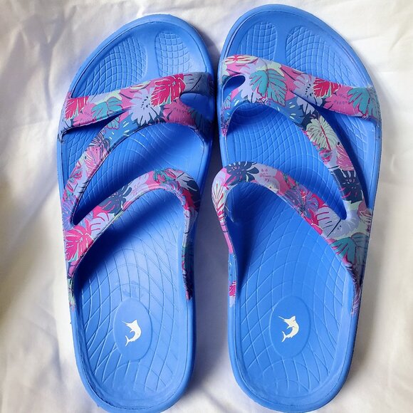 Reel Legends Sandals - Picture 1 of 2